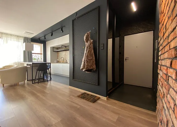 Katowicka 23 * بوزنان